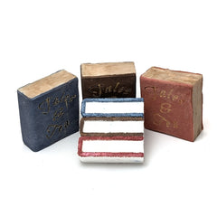 Tales & Tea bath bomb